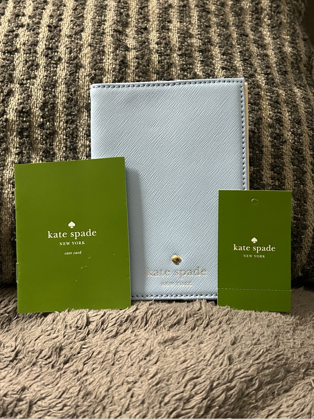 NWT KATE SPADE Passport Holder Leather Mikas Pond Sky Blue